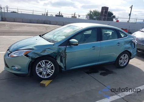 2012 Ford Focus Sel z USA, uszkodzony, nr VIN 1FAHP3H21CL405735